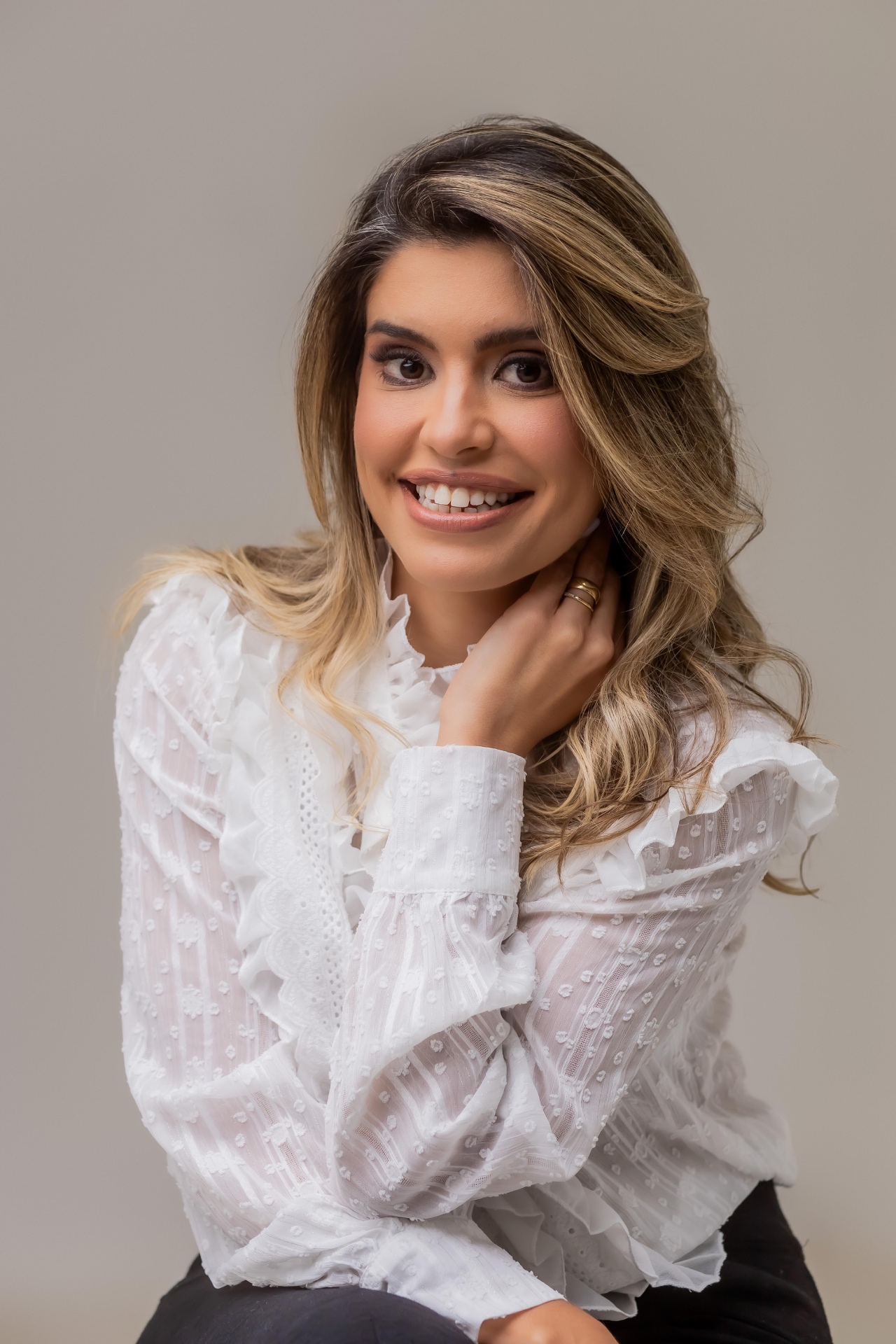 Daiane de Deus, especialista em Harmonização Glútea em Dourados-MS